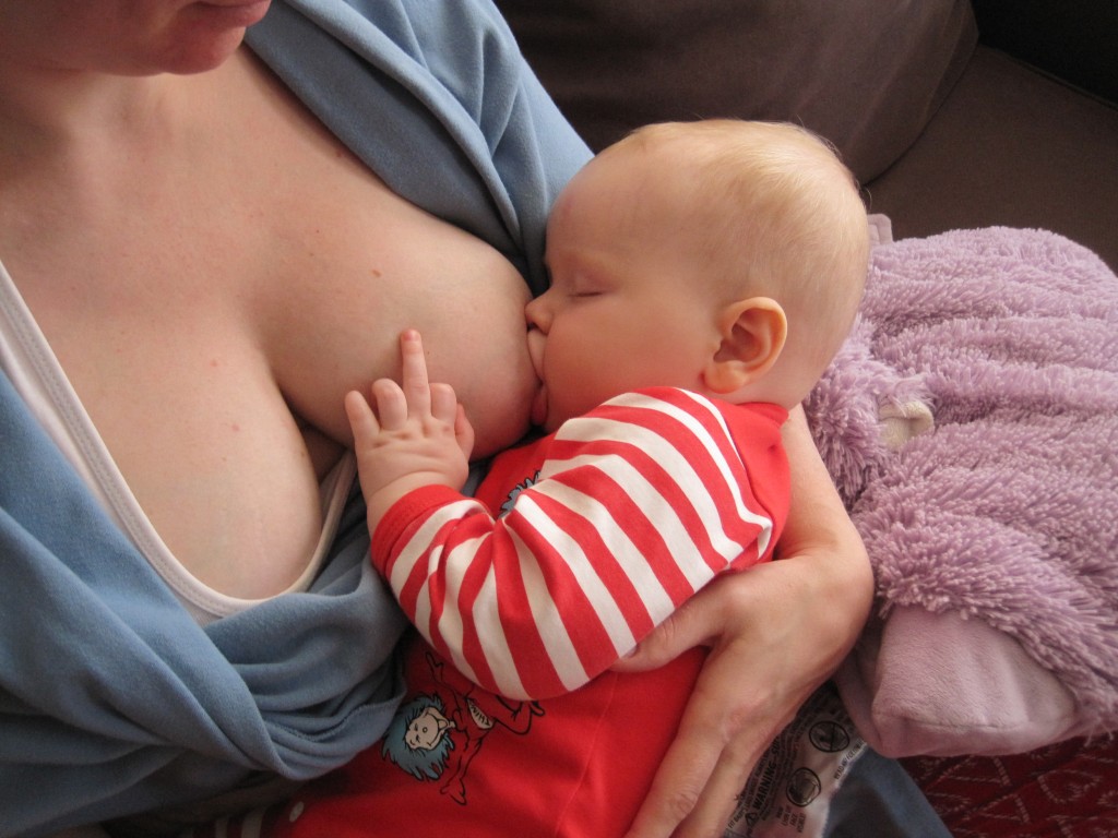 Abby Theuring, The Badass Breastfeeder, breastfeeding in public.