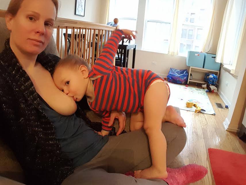 Abby Theuring, The Badass Breastfeeder, breastfeeding her son