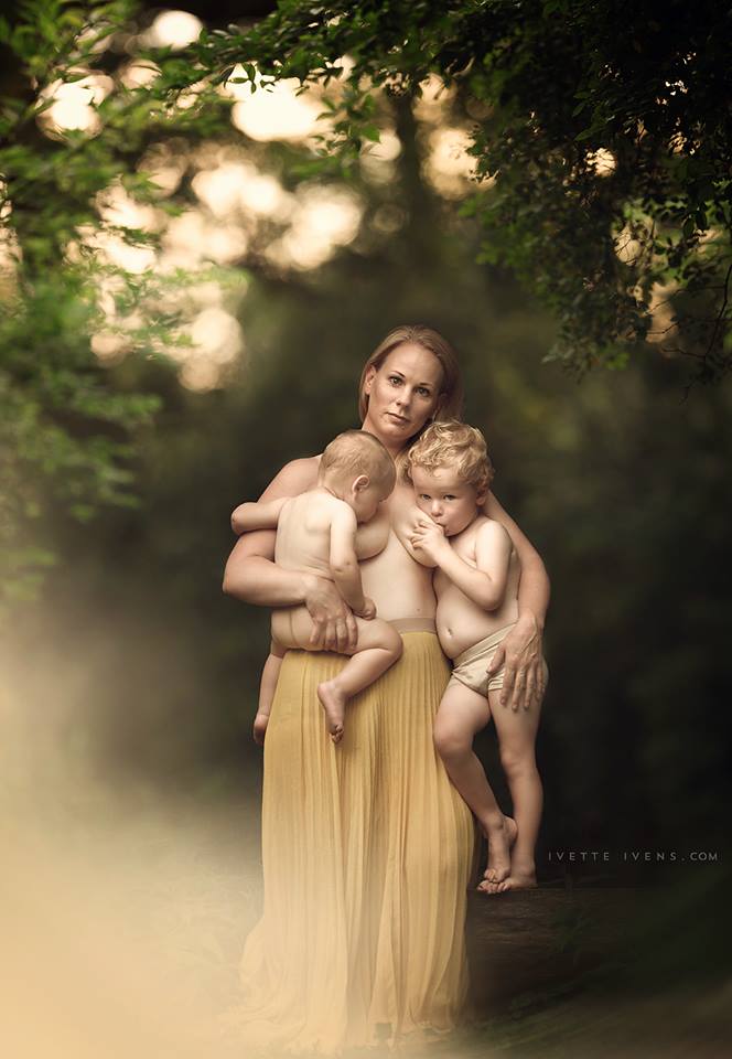 Abby Theuring, The Badass Breastfeeder, tandem nursing